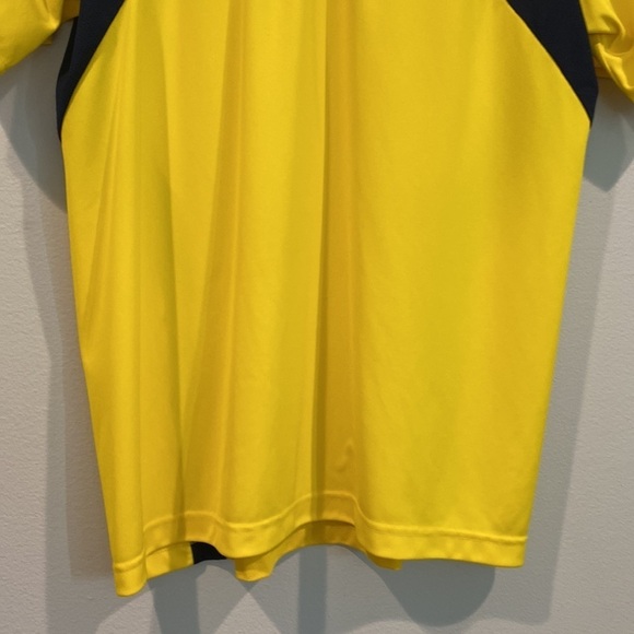 Adidas Yellow University of Michigan Short Sleeve Climalite Mesh Polo - Size M - Picture 3 of 7